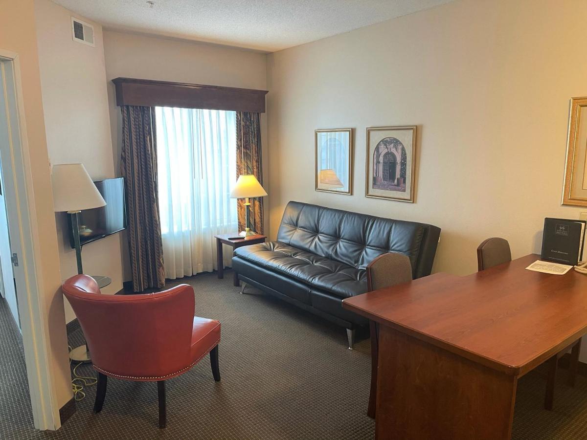River Hills Hotel- Mankato Eksteriør billede